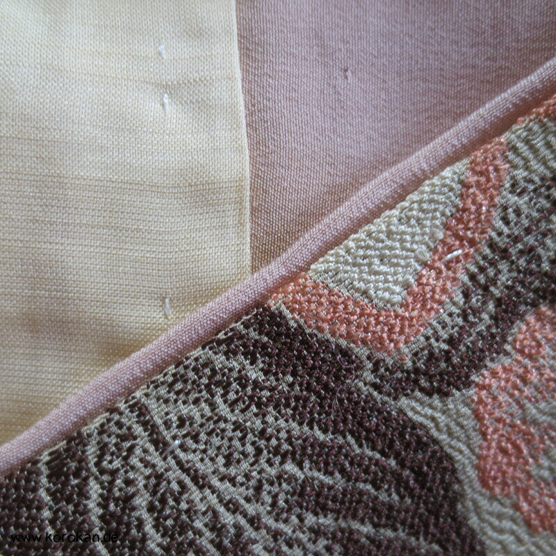 Omeshi Jacquard Pfau hinter Blumen Homongi Kimono