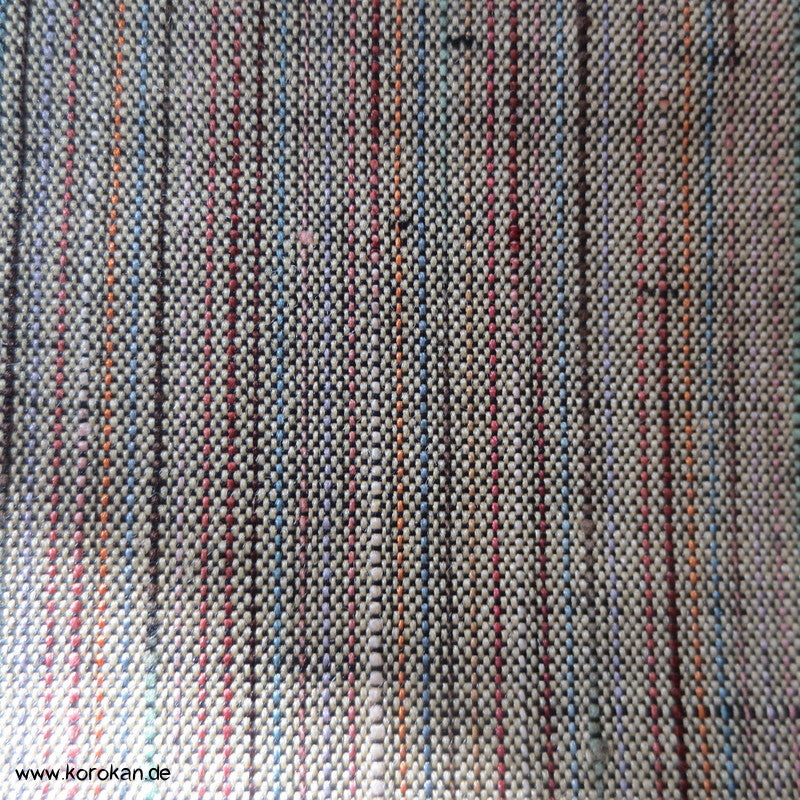 fein bunt gestreifter Tsumugi Seiden Kimono Stoffballen