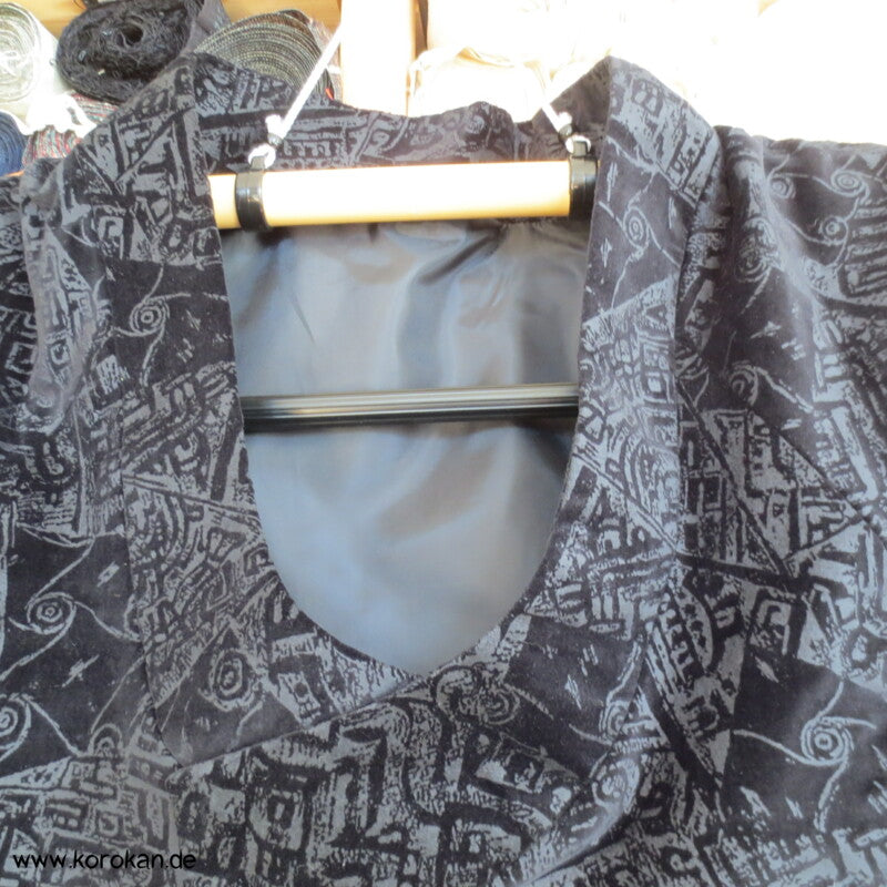 moderne japanische Michiyuki Ausbrenner Samt Kimono Raglanjacke