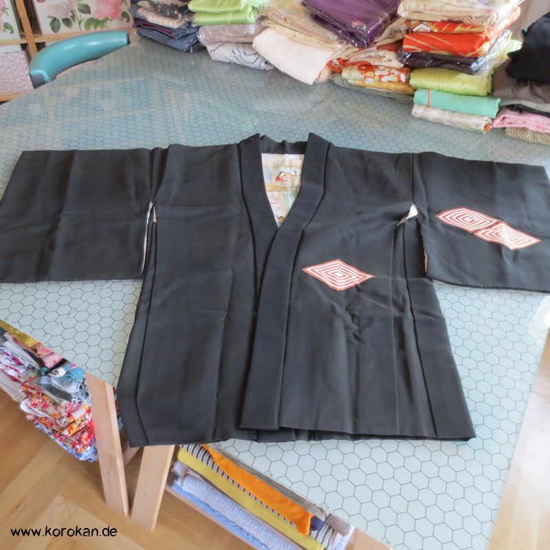 japanische Haori Kimono Jacke mit Diamantrauten, handgemaltes Seidenfutter