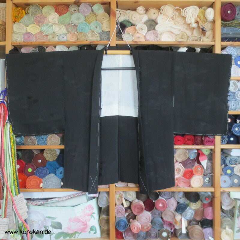Multi Muster Rinzu schwarze Seiden Damast Haori