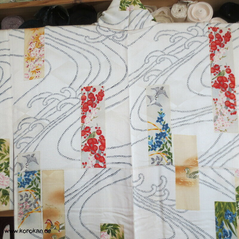 Wellen, Tanzaku mit Golddruck Komon Kimono