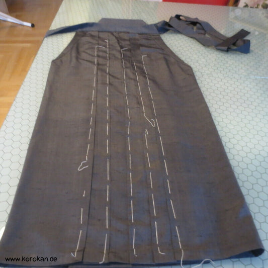 anthrazit graue Tsumugi Seiden Hakama  - Umanori Hosentyp - Anfertigung neu