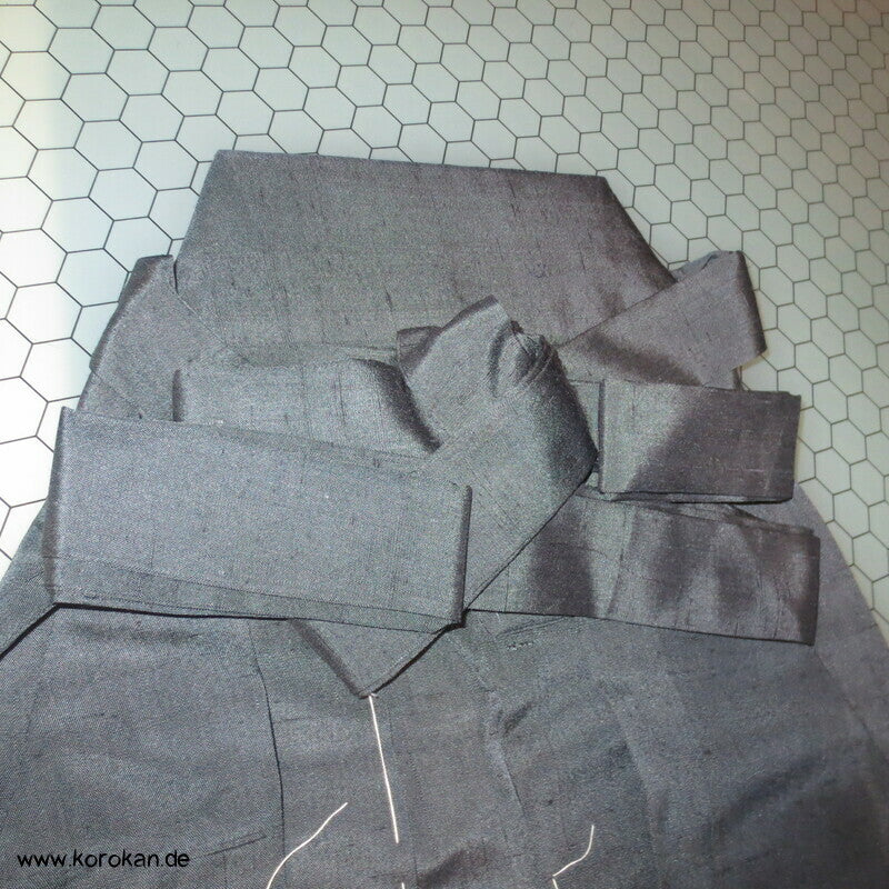 anthrazit graue Tsumugi Seiden Hakama  - Umanori Hosentyp - Anfertigung neu