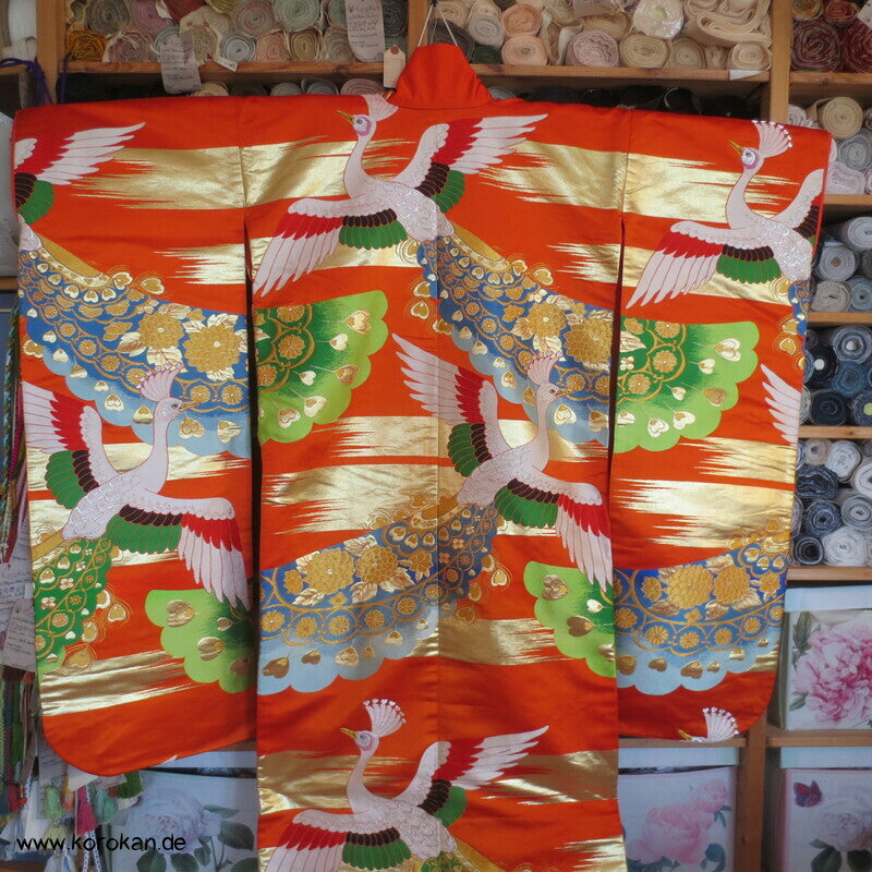 Uchikake Hochzeits Kimono - Mantel, Seidenbrokat mit gewebten Pfauen