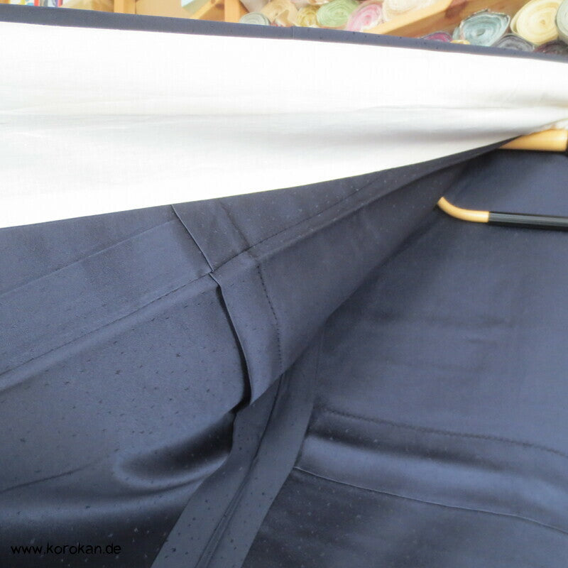 mitternachtsblauer Hitoe Homongi Seiden Kimono, mit Blumen