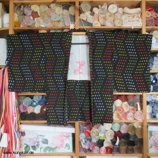 Haori Kimono Jacke Asanoha Damast Seide mit Shibori diagonalem Punktbatik Muster