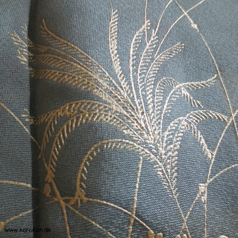 Glitzerblumen auf dunkelpetrolgrau Homongi Seidencrepe Kimono