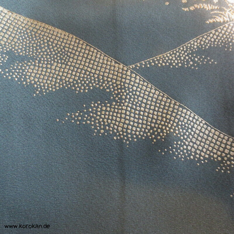Glitzerblumen auf dunkelpetrolgrau Homongi Seidencrepe Kimono