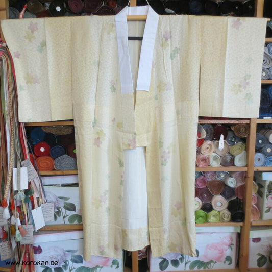 Sakura Seide Juban Unterkimono, teilgefüttert