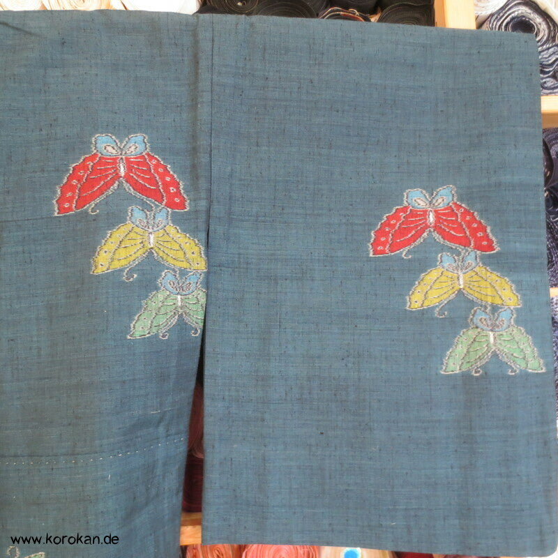 Kasuri Schmetterlinge Tsumugi Hitoe Kimono