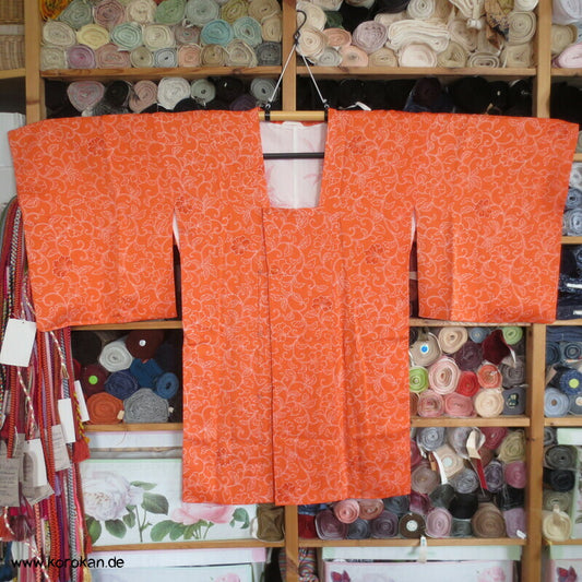 Arabesken auf mandarine Seide Michiyuki Jacke