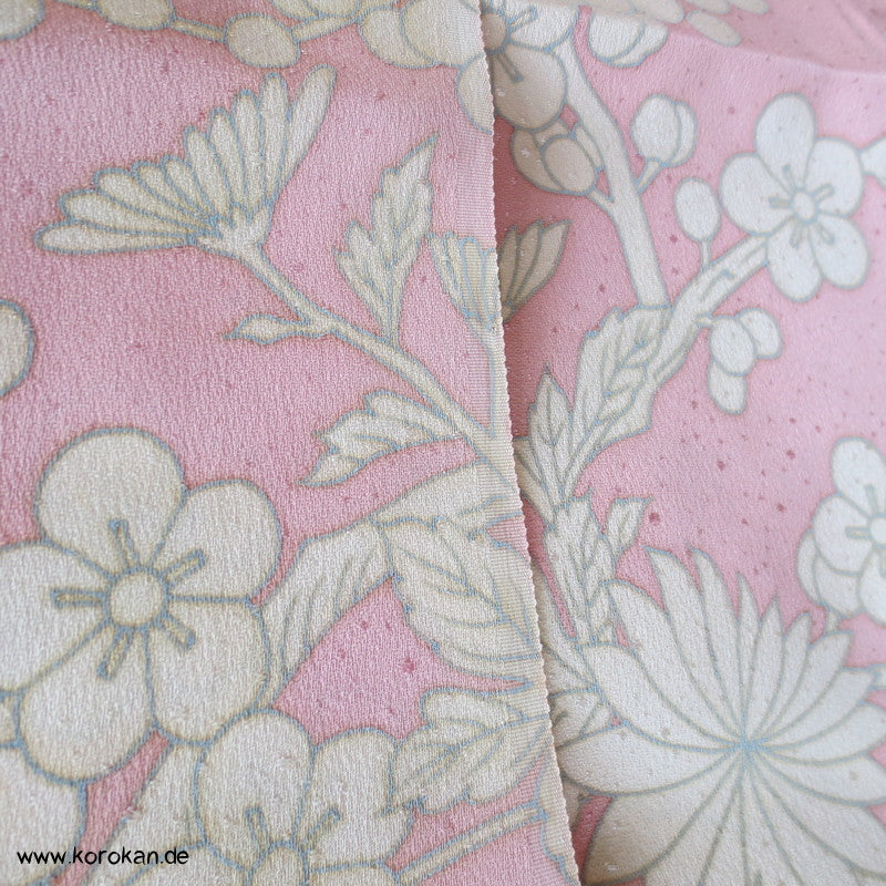 weiße Chrysanthemen Furisode Seidendamast Kimono Stoffrest