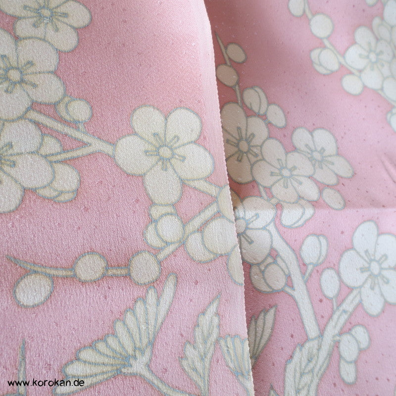 weiße Chrysanthemen Furisode Seidendamast Kimono Stoffrest