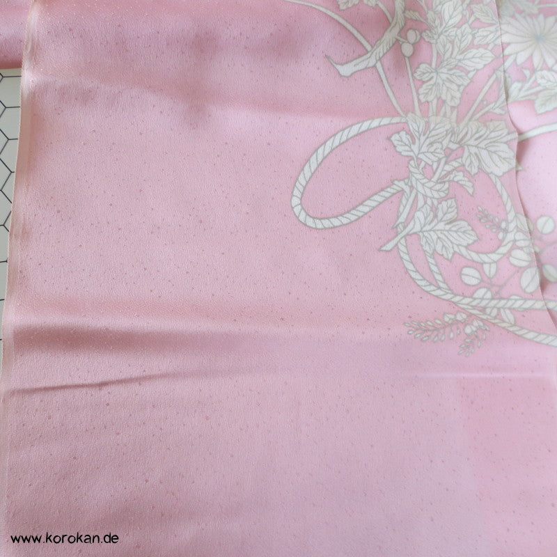weiße Chrysanthemen Furisode Seidendamast Kimono Stoffrest