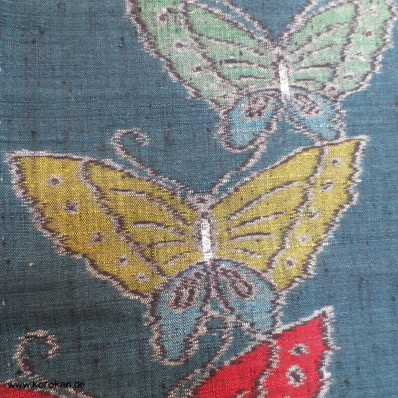 Kasuri Schmetterlinge Tsumugi Hitoe Kimono