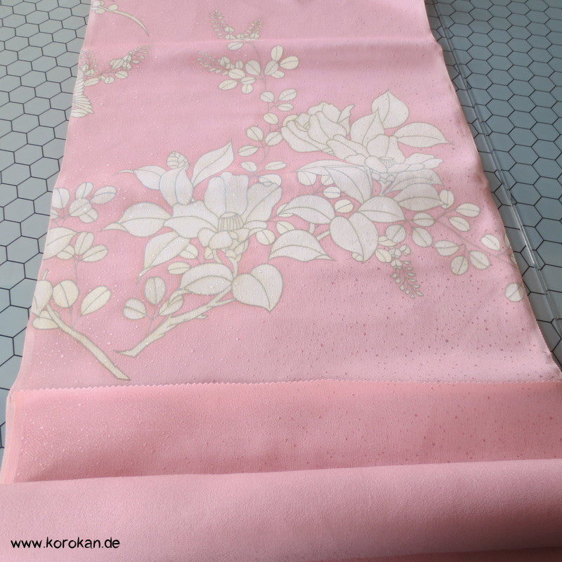 weiße Chrysanthemen Furisode Seidendamast Kimono Stoffrest