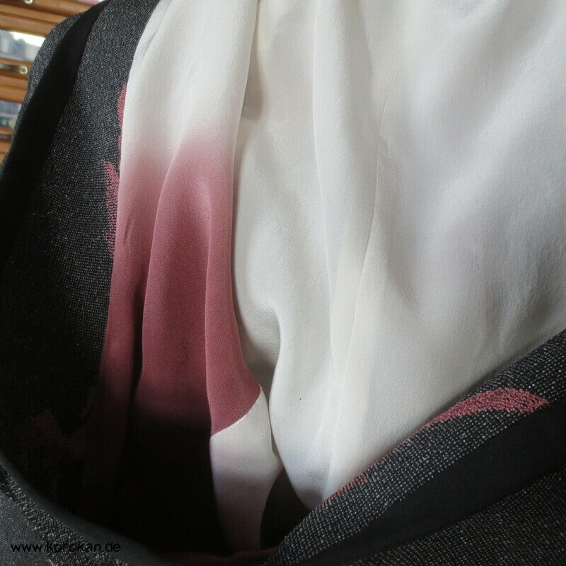 Übergangskapuzenjacke A Linie aus 1960'er Kimono Seide mit Lurex