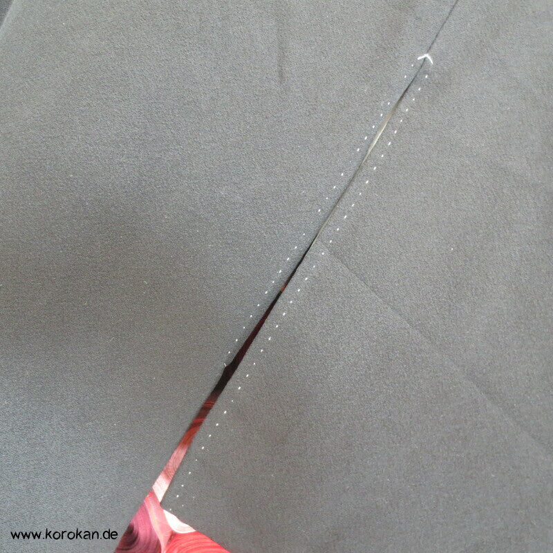 Blüten Mon Mofuku, schlichter schwarzer Kimono