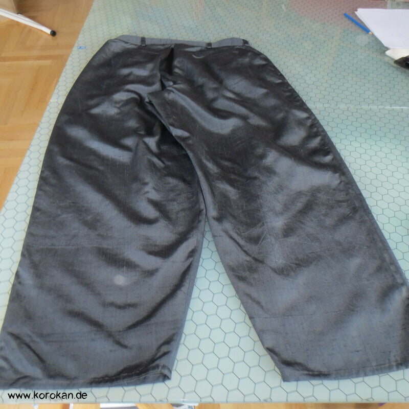 weite Bundfalten Hose anthrazite Kimono Tsumugi Seide, Gr. 42 / 44
