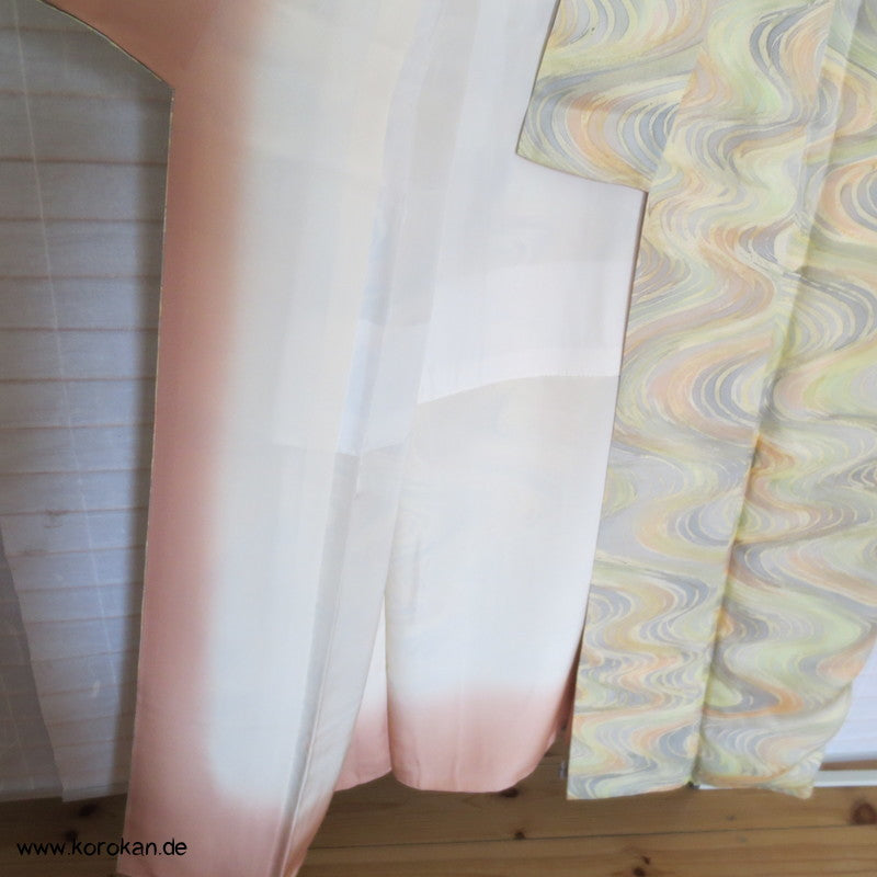 handgemalte bunte Wellen Seidencrepesatin Komon Kimono