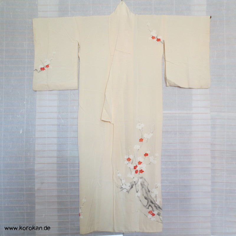 Sakura Kirschzweige, teilbestickt auf heller Crepe Seide Homongi Kimono