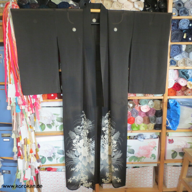 Ballonblumen antiker Tomesode Kimono aus Rho Seide