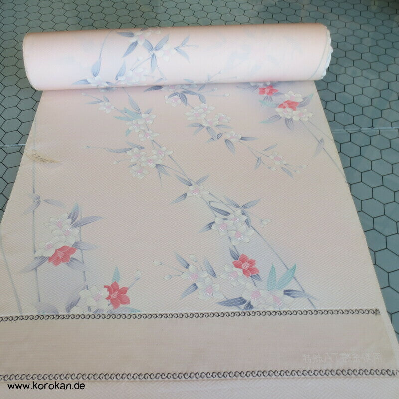 Kamelien Kimono Sayagata Seidendamast
