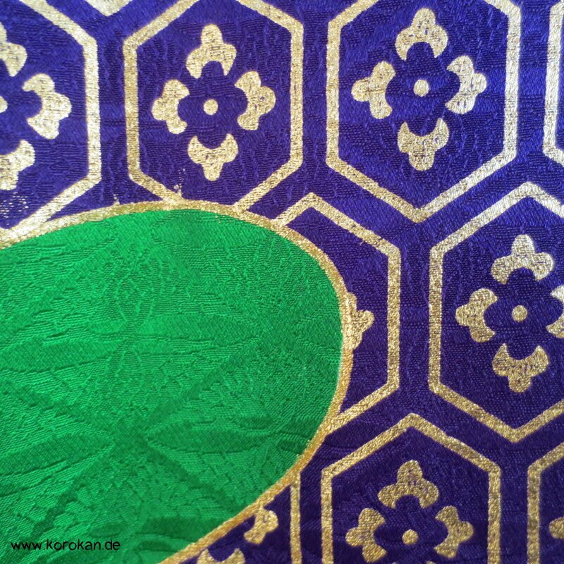 Kakeshita Hochzeits Kimono üppig bestickt mit dickem Saum