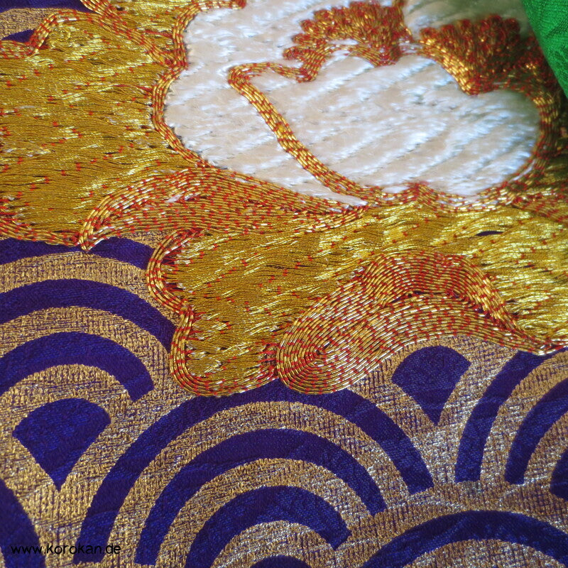 Kakeshita Hochzeits Kimono üppig bestickt mit dickem Saum