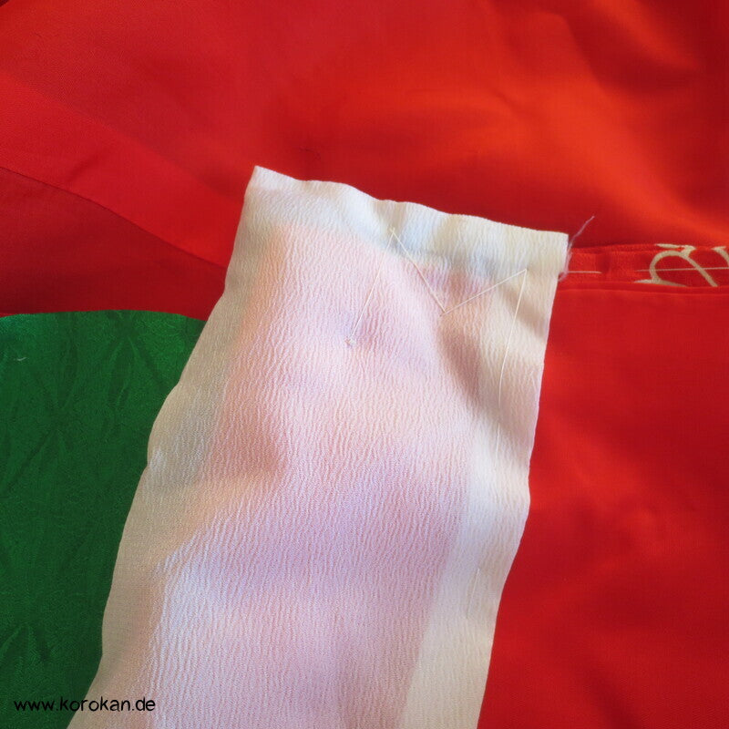 Kakeshita Hochzeits Kimono üppig bestickt mit dickem Saum