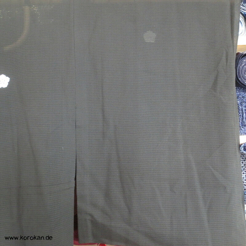 springender Koi antiker Tomesode Kimono aus Rho Seide