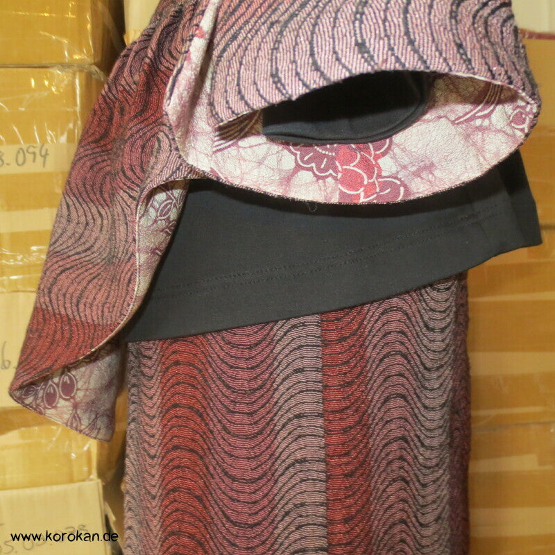 Schößchenjacke aus aufgetrenntem Kimono Wollmaterial, Gr. M, Unikat