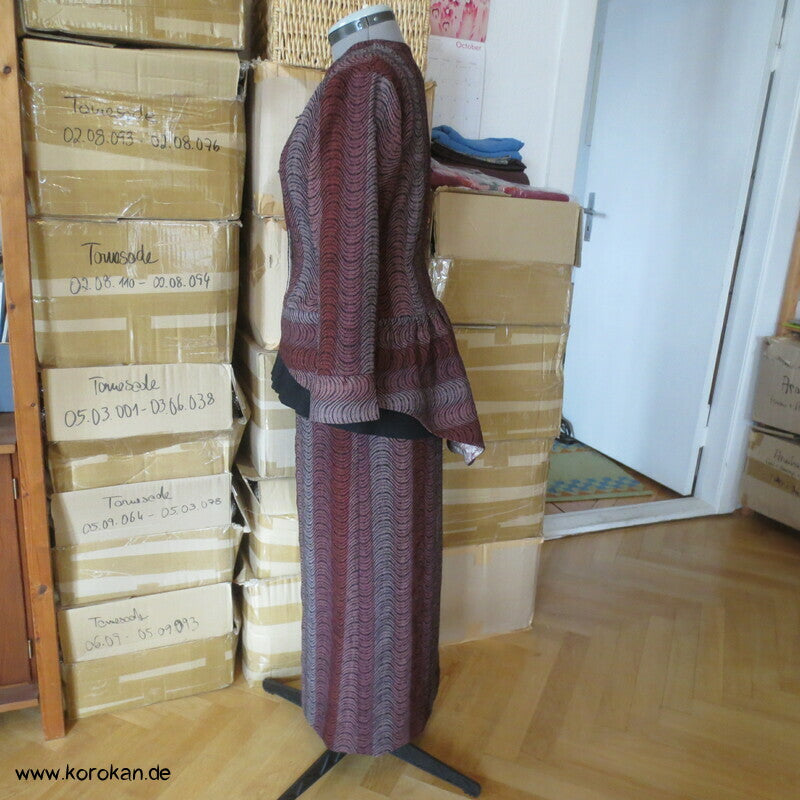 Schößchenjacke aus aufgetrenntem Kimono Wollmaterial, Gr. M, Unikat