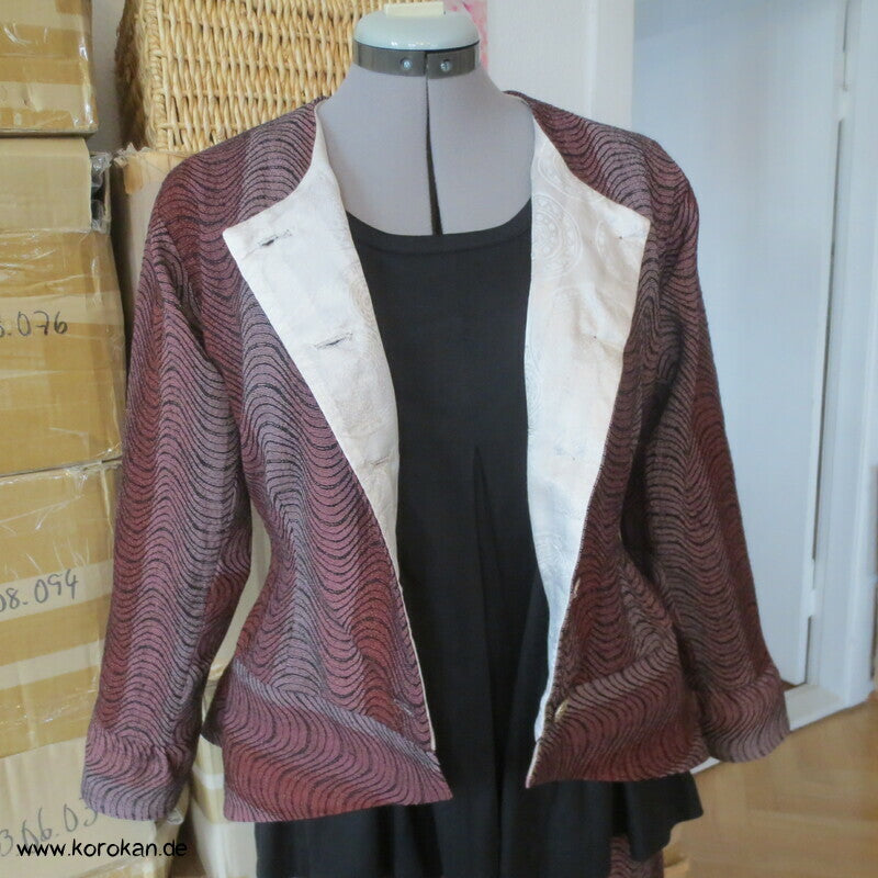 Schößchenjacke aus aufgetrenntem Kimono Wollmaterial, Gr. M, Unikat
