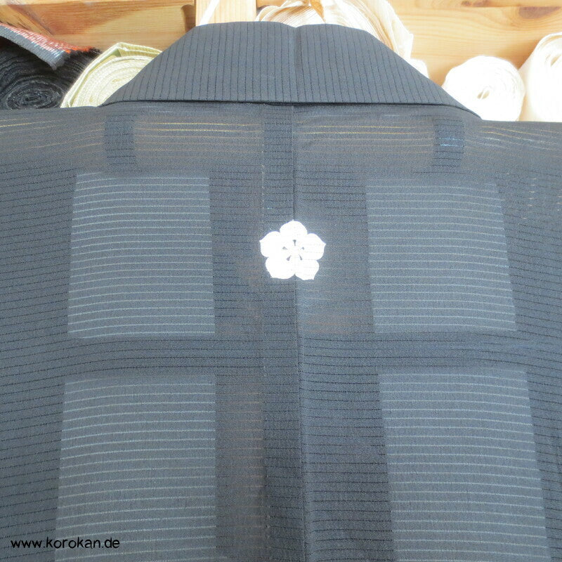 springender Koi antiker Tomesode Kimono aus Rho Seide