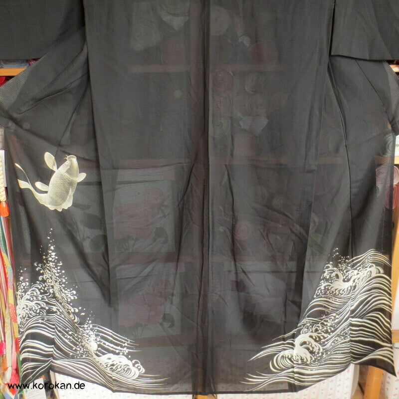 springender Koi antiker Tomesode Kimono aus Rho Seide