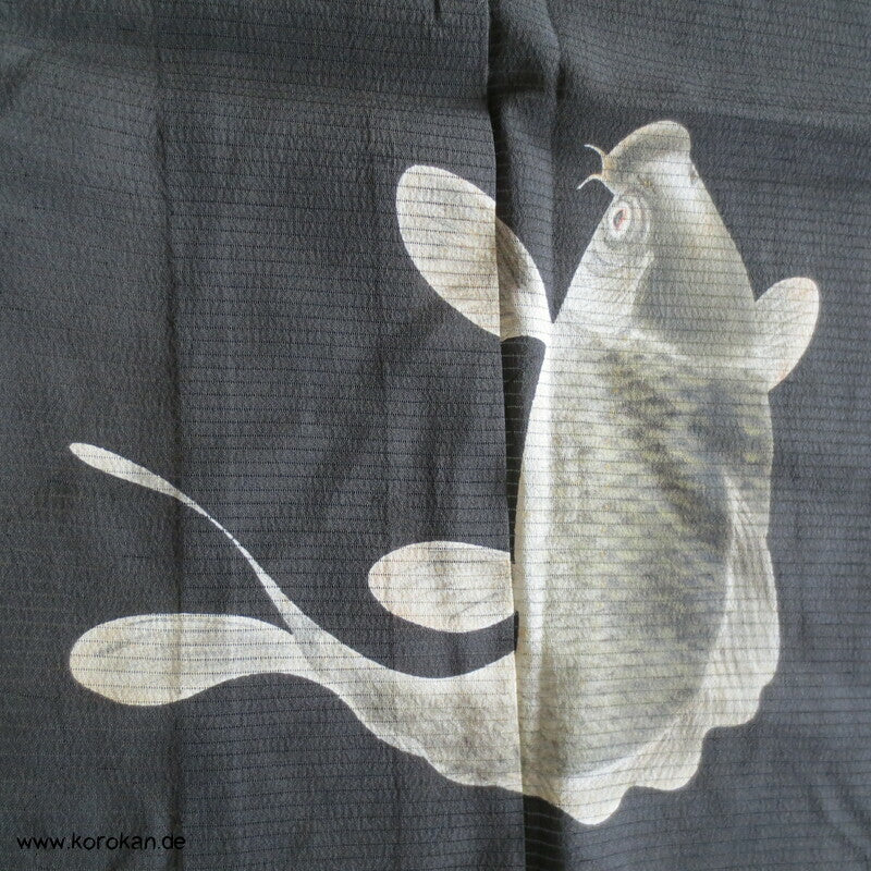 springender Koi antiker Tomesode Kimono aus Rho Seide