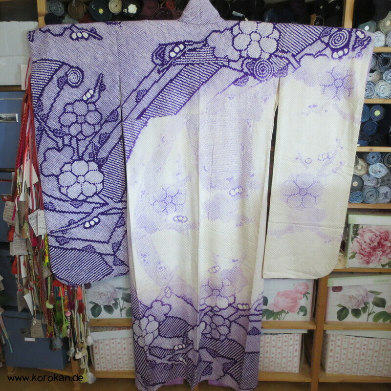 Furisode Kimono Full Shibori Seidendamast Stoffrollenmuster