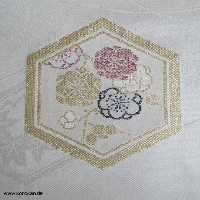 Kikko Seidenjacqard, Lurex - und Urushi, pastellfarben