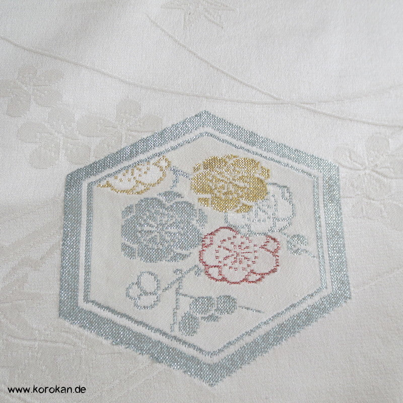 Kikko Seidenjacqard, Lurex - und Urushi, pastellfarben