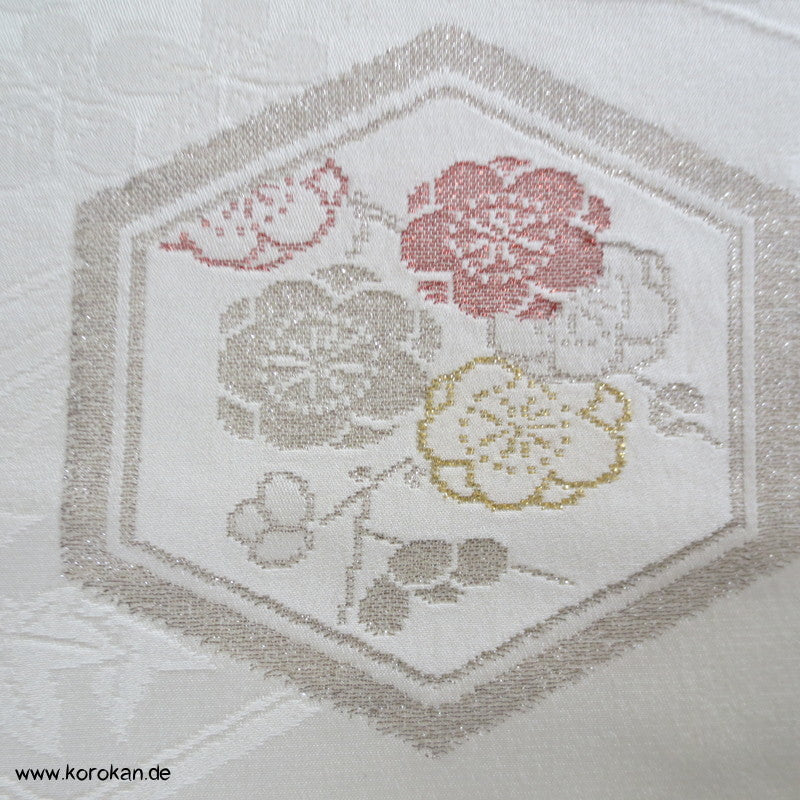Kikko Seidenjacqard, Lurex - und Urushi, pastellfarben