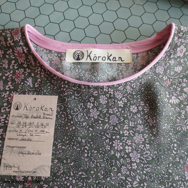 Upcycling Seidenshirt aus Kimonostoffresten, rosa Kranichdamast und Millefleur Crepe