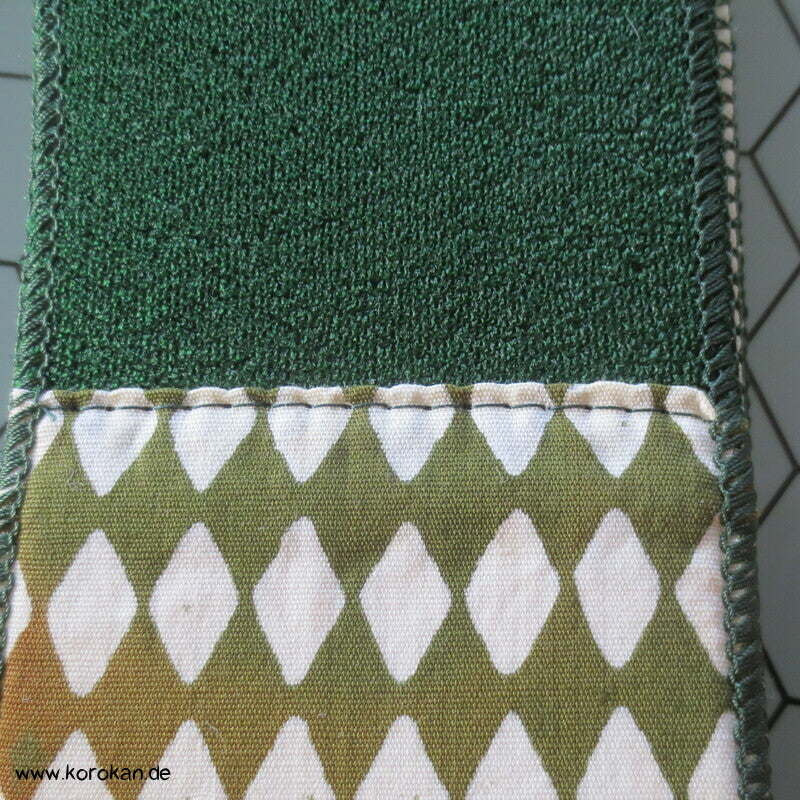Klett Obi velvetiertes Moosgummi, grün, mit Rautenmotiv