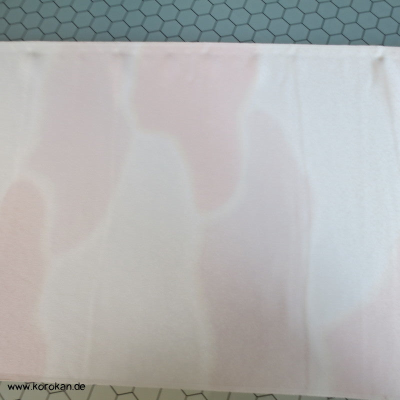 Sagara Knötchenstickerei auf Bokashi Seidencrepesatin Kimono Stoff