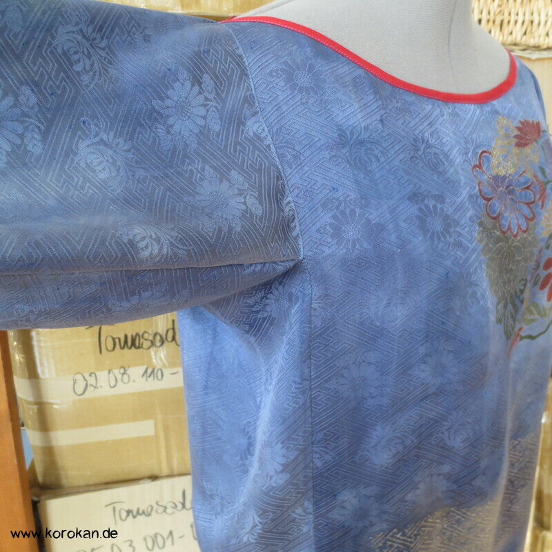 Upcycling Weihnachts Shirtbluse aus überfärbter Furisode Kimono Damast Seide, Gr. M