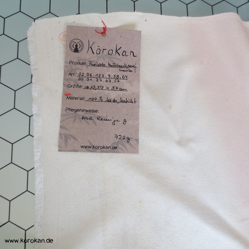 Sagara Knötchenstickerei auf Bokashi Seidencrepesatin Kimono Stoff
