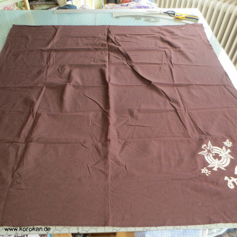 sehr großes Furoshiki, drei Spatzen im Kreis, Kanji