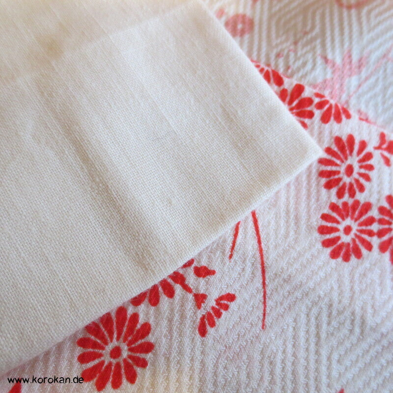 Seidendamast Juban Unterkimono, zartrote Gartenlandschaft