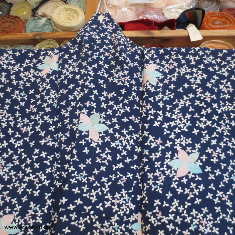 Seidencrepe Komon Alltags Kimono, Streublümchen